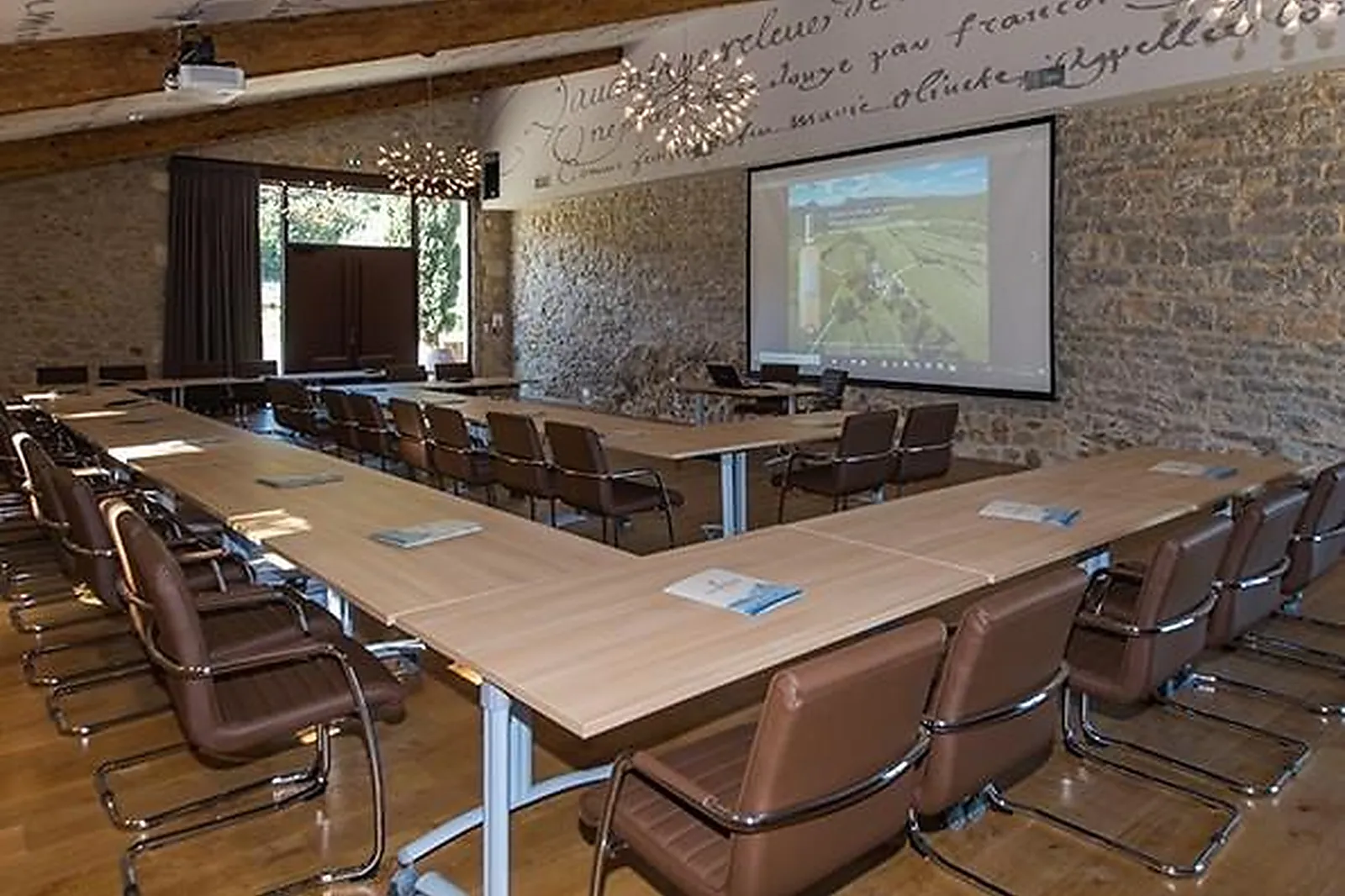 Lieux événementiels, CHÂTEAU LA ROQUE