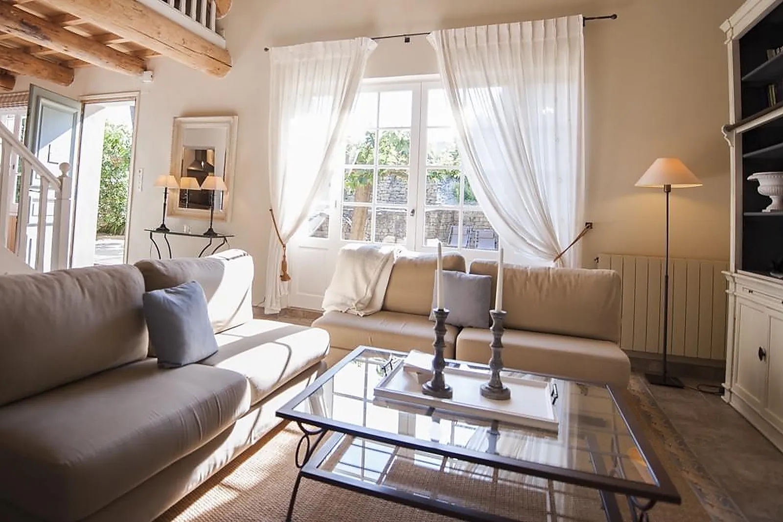 Lieux événementiels, CHÂTEAU LA TOUR VAUCROS