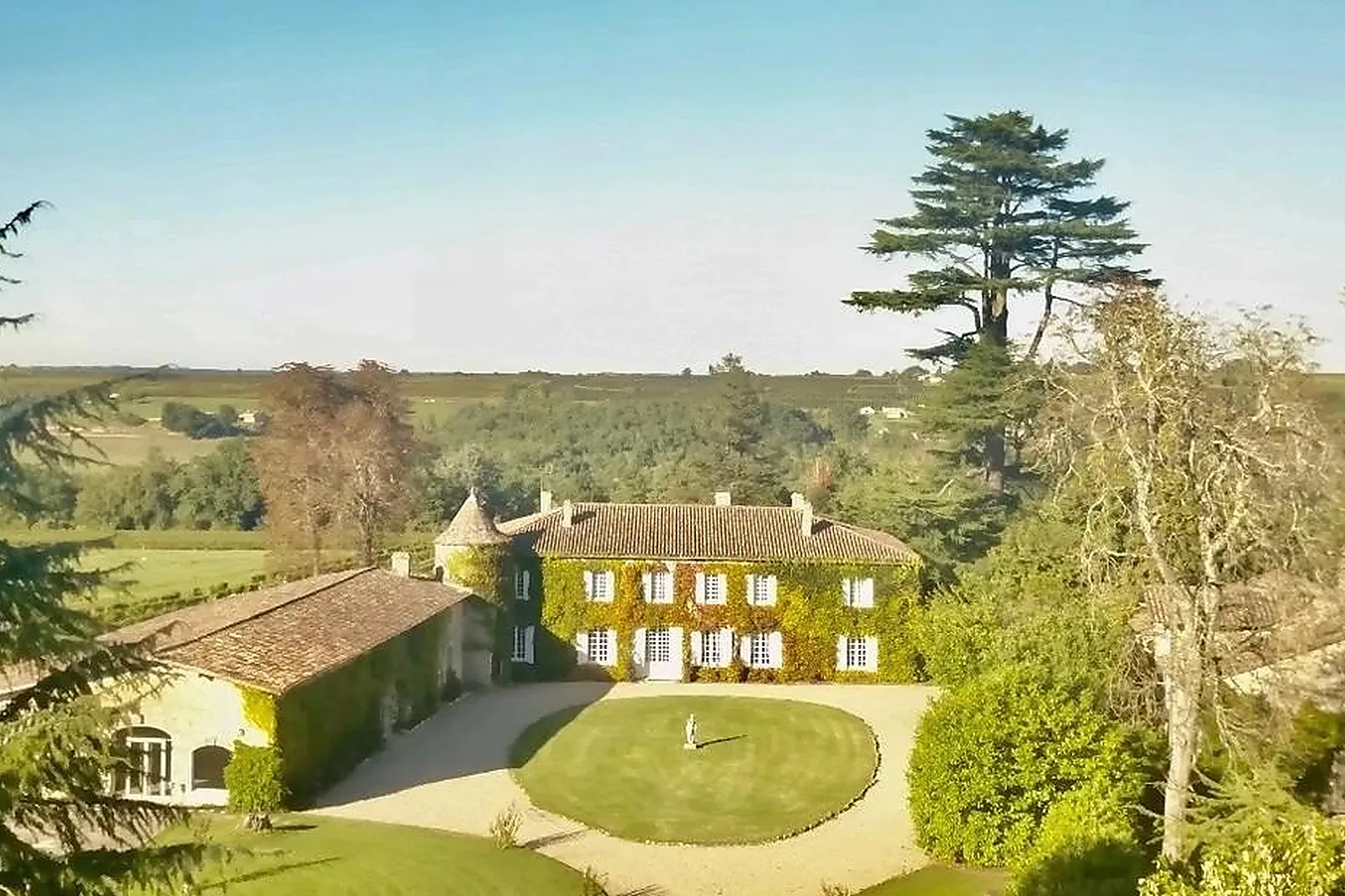 Lieux événementiels, CHÂTEAU LARDIER