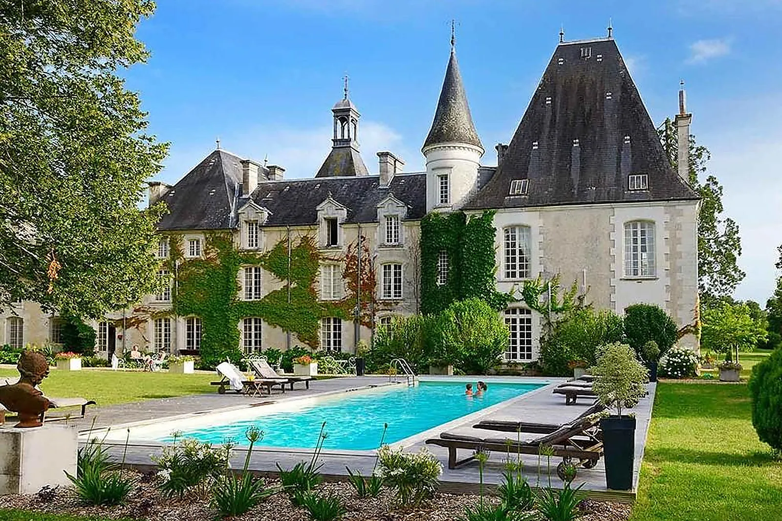 Lieux événementiels, CHÂTEAU LE MAS DE MONTET