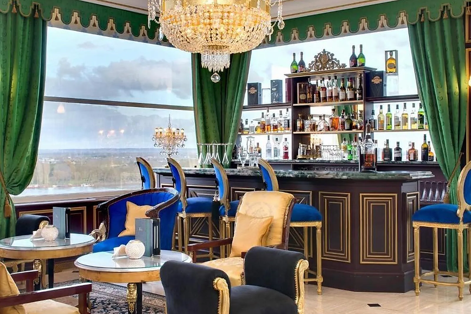 Lieux événementiels, CHÂTEAU LE PRIEURÉ