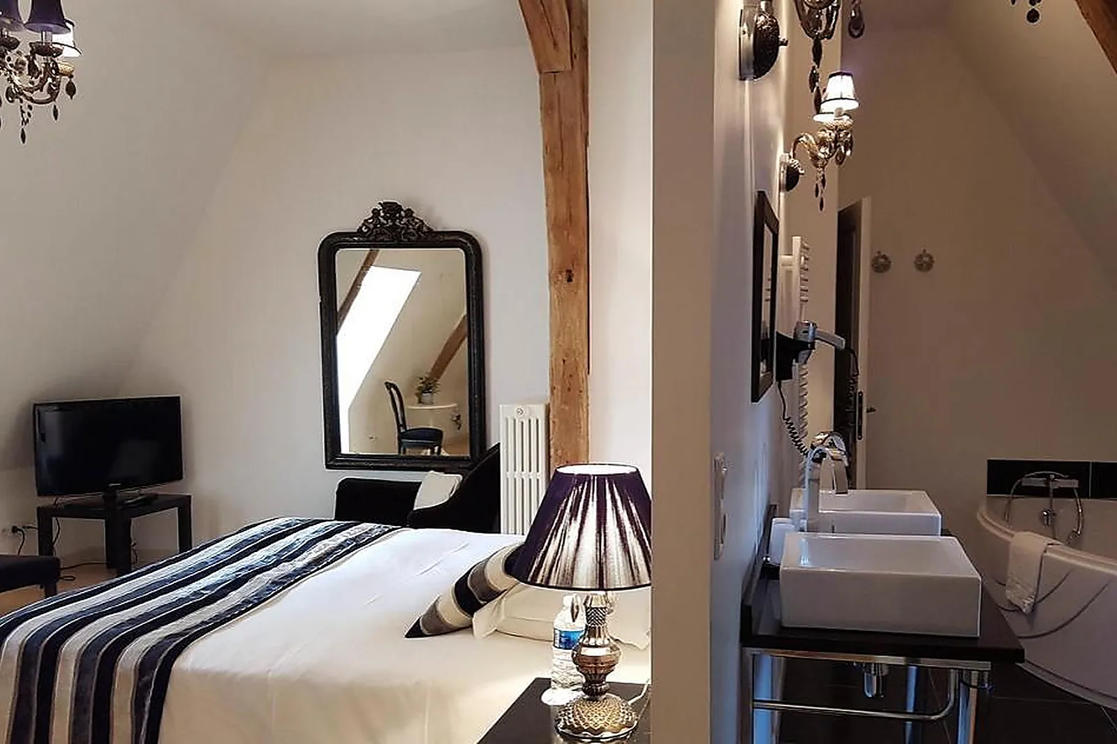 Lieux événementiels, CHÂTEAU LE SALLAY