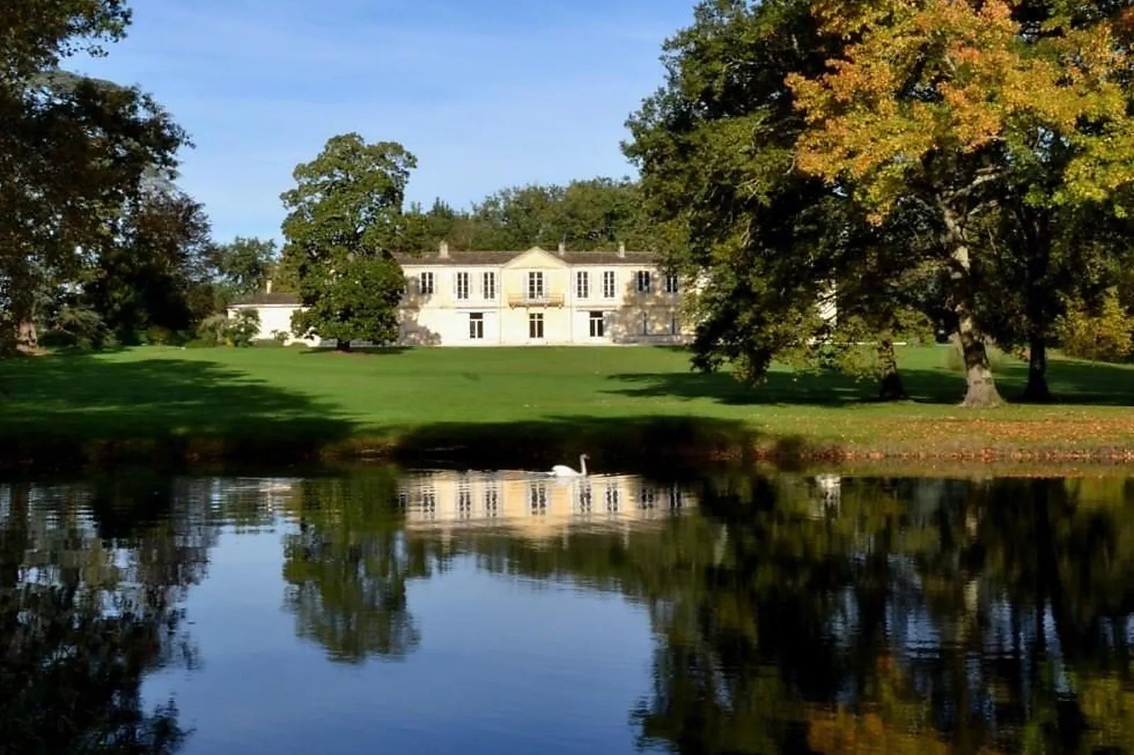 Lieux événementiels, CHÂTEAU LE THIL