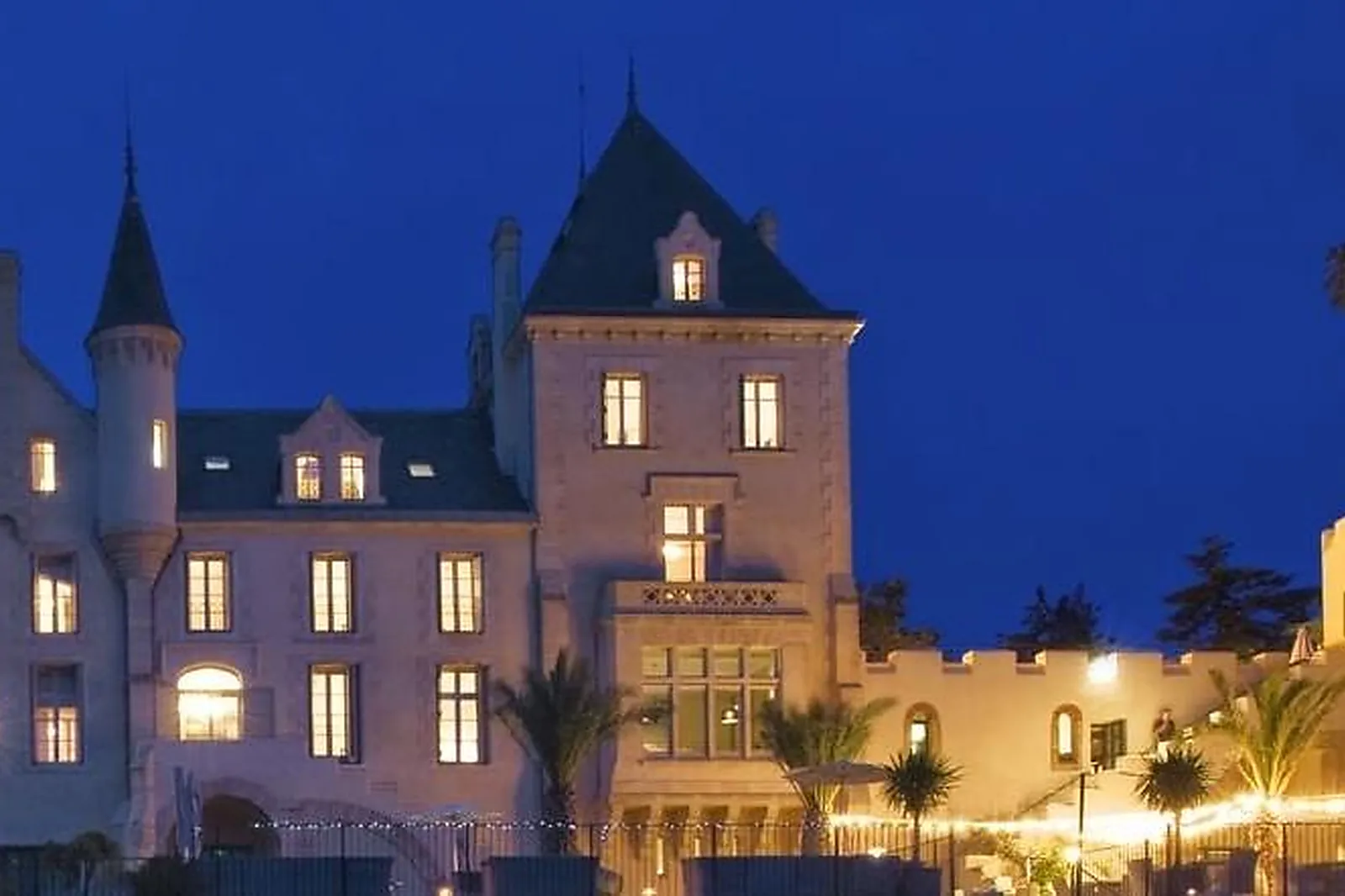 Lieux événementiels, CHÂTEAU LES CARRASSES