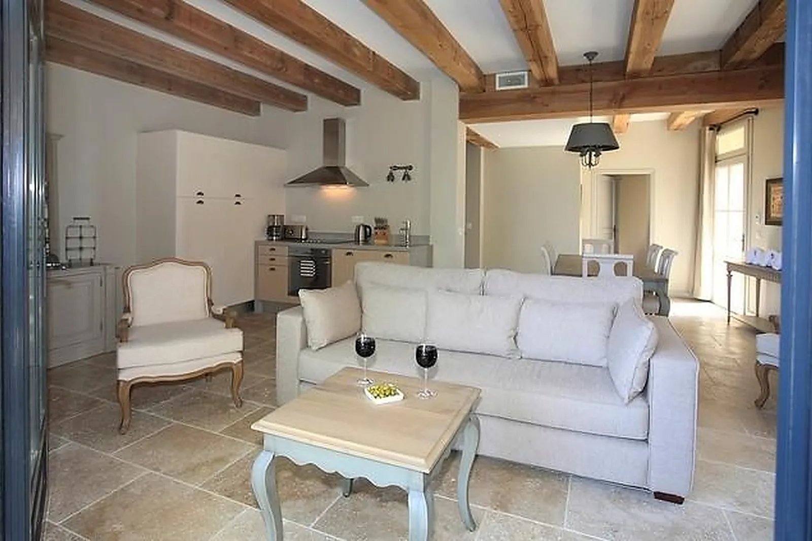 Lieux événementiels, CHÂTEAU LES CARRASSES