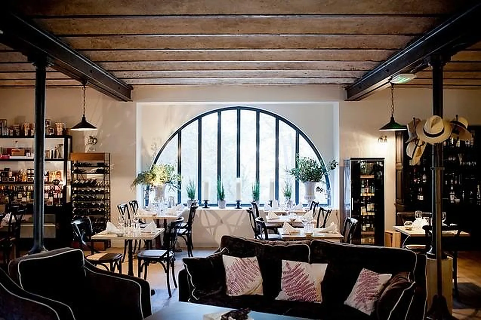 Lieux événementiels, CHÂTEAU LES CARRASSES