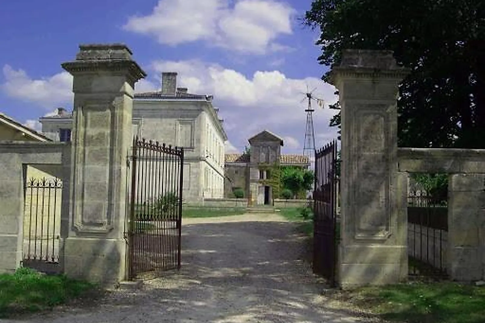 Lieux événementiels, CHÂTEAU MACAY