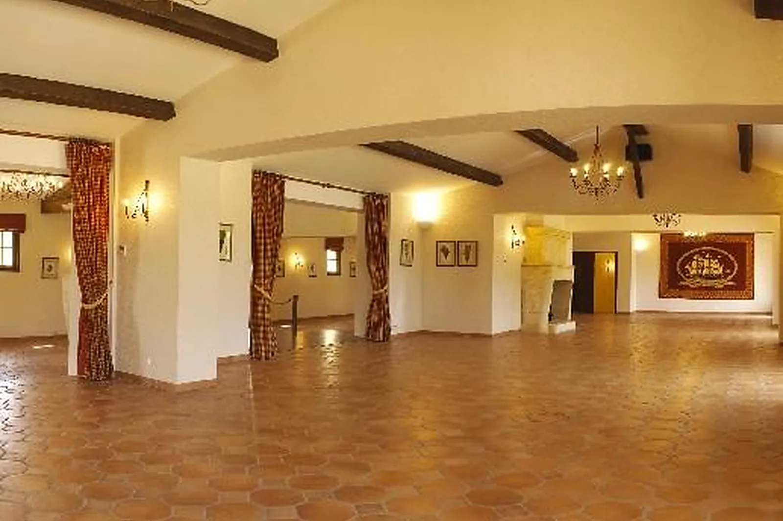 Lieux événementiels, CHÂTEAU MALARTIC-LAGRAVIÈRE