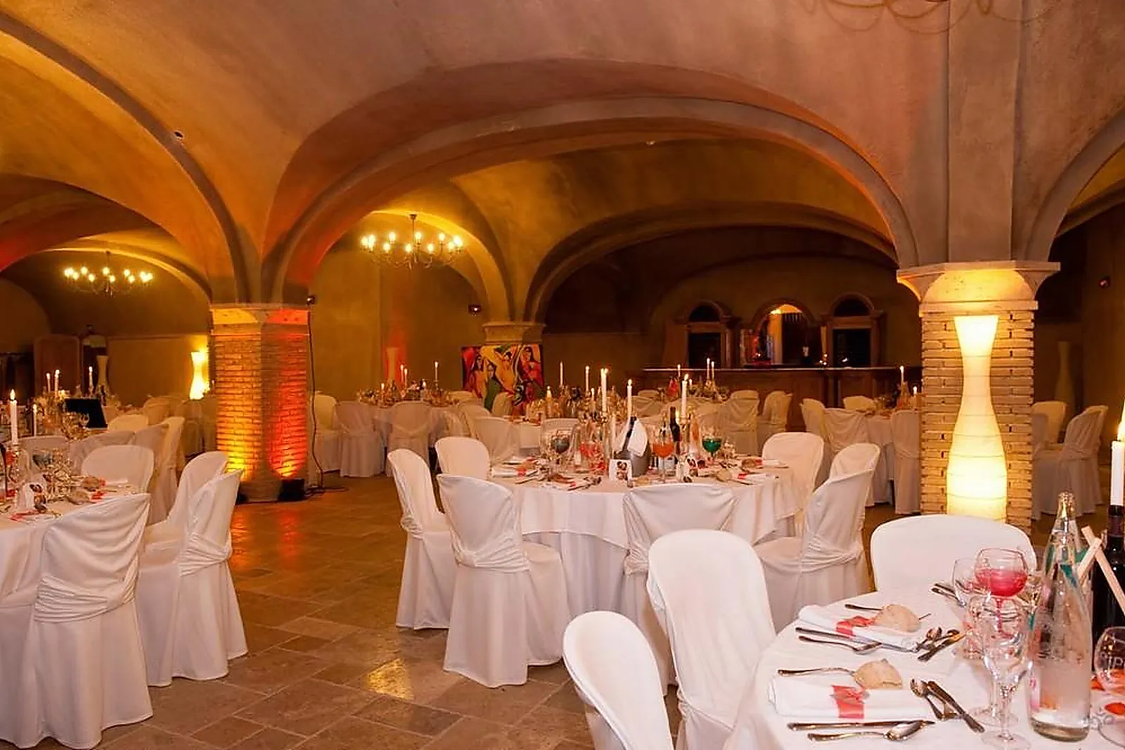 Lieux événementiels, CHÂTEAU MARAVENNE