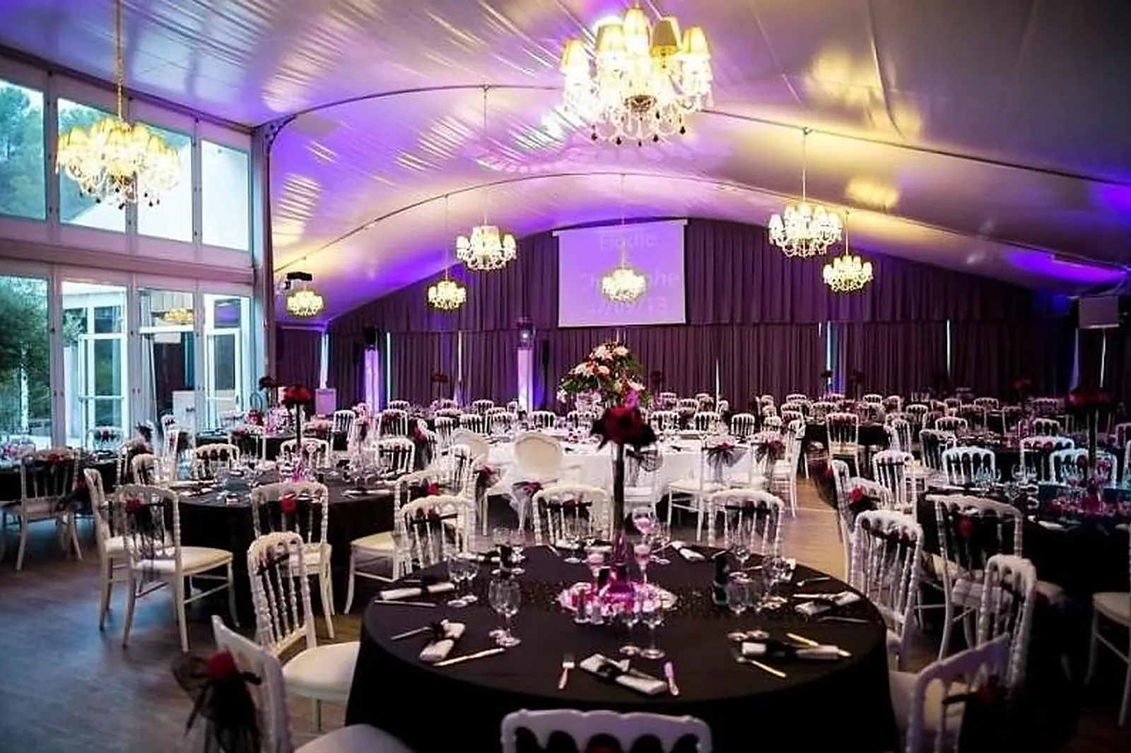 Lieux événementiels, CHÂTEAU PAS DU CERF