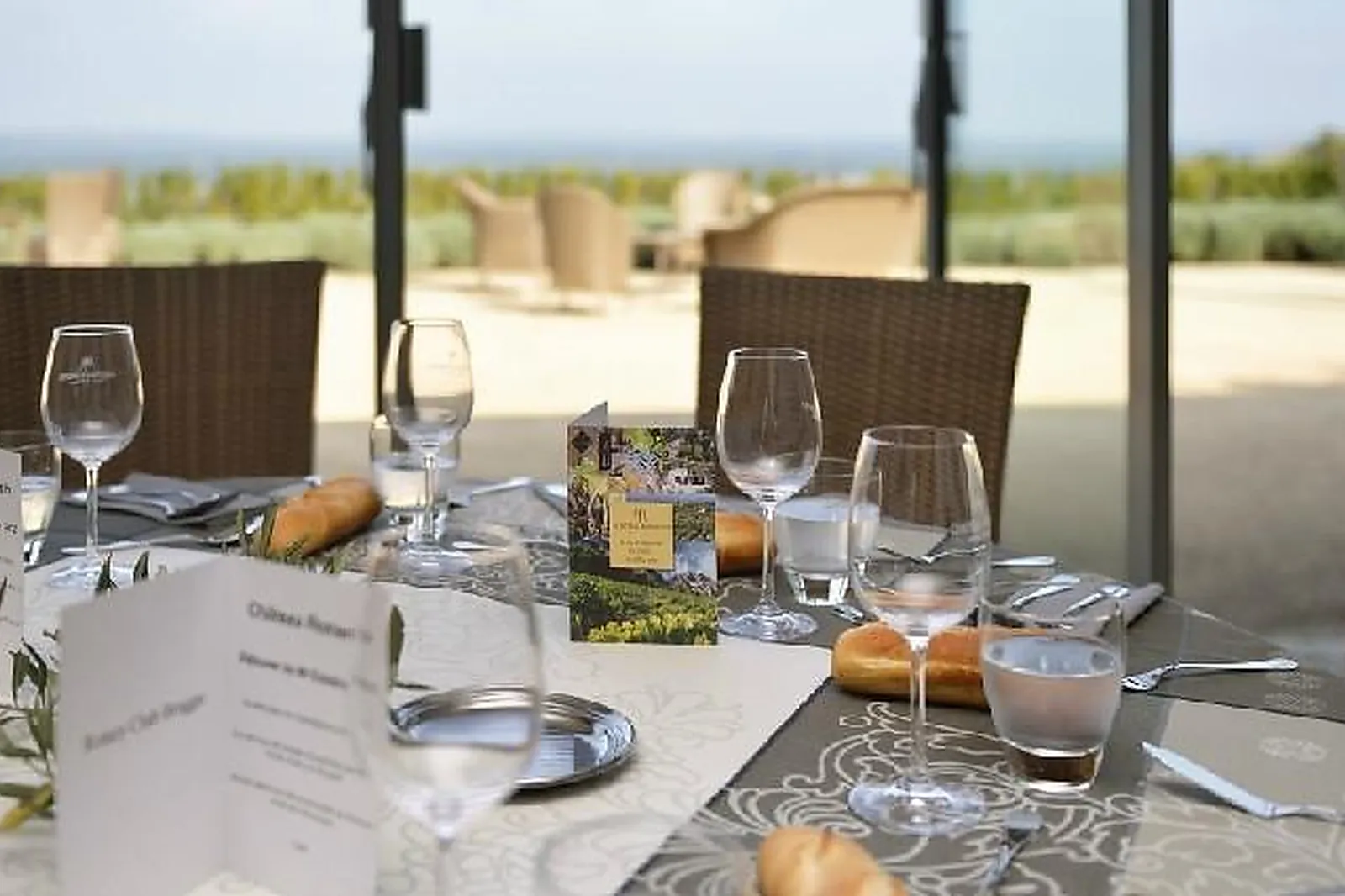 Lieux événementiels, CHÂTEAU ROMANIN