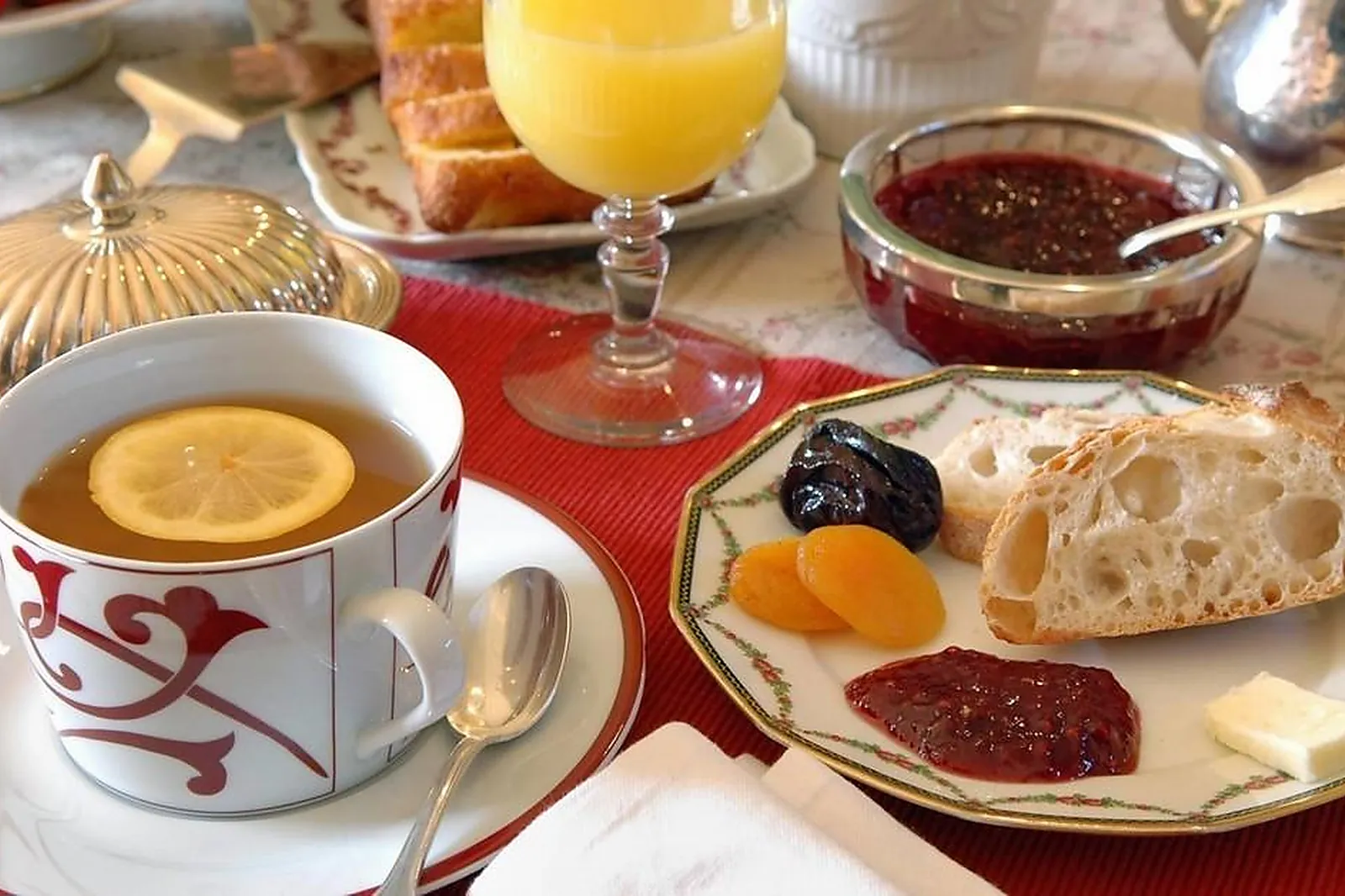 Lieux événementiels, CHÂTEAU ROYAL DE SAINT SATURNIN