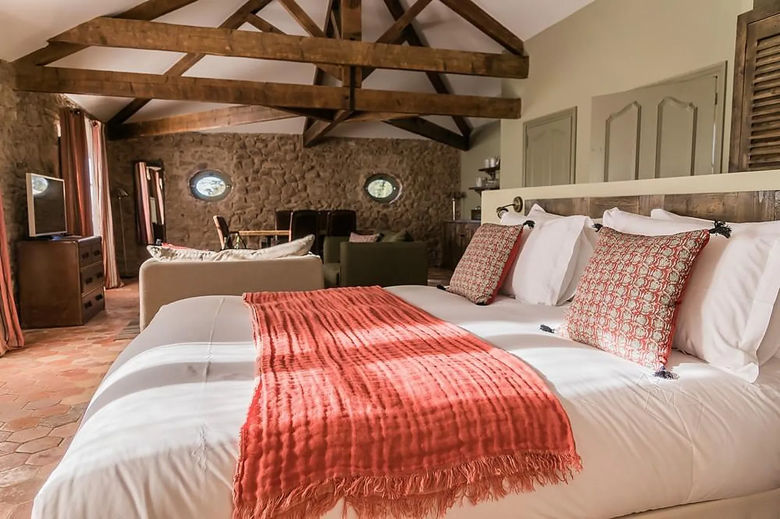 Lieux événementiels, CHÂTEAU SAINT-ROUX