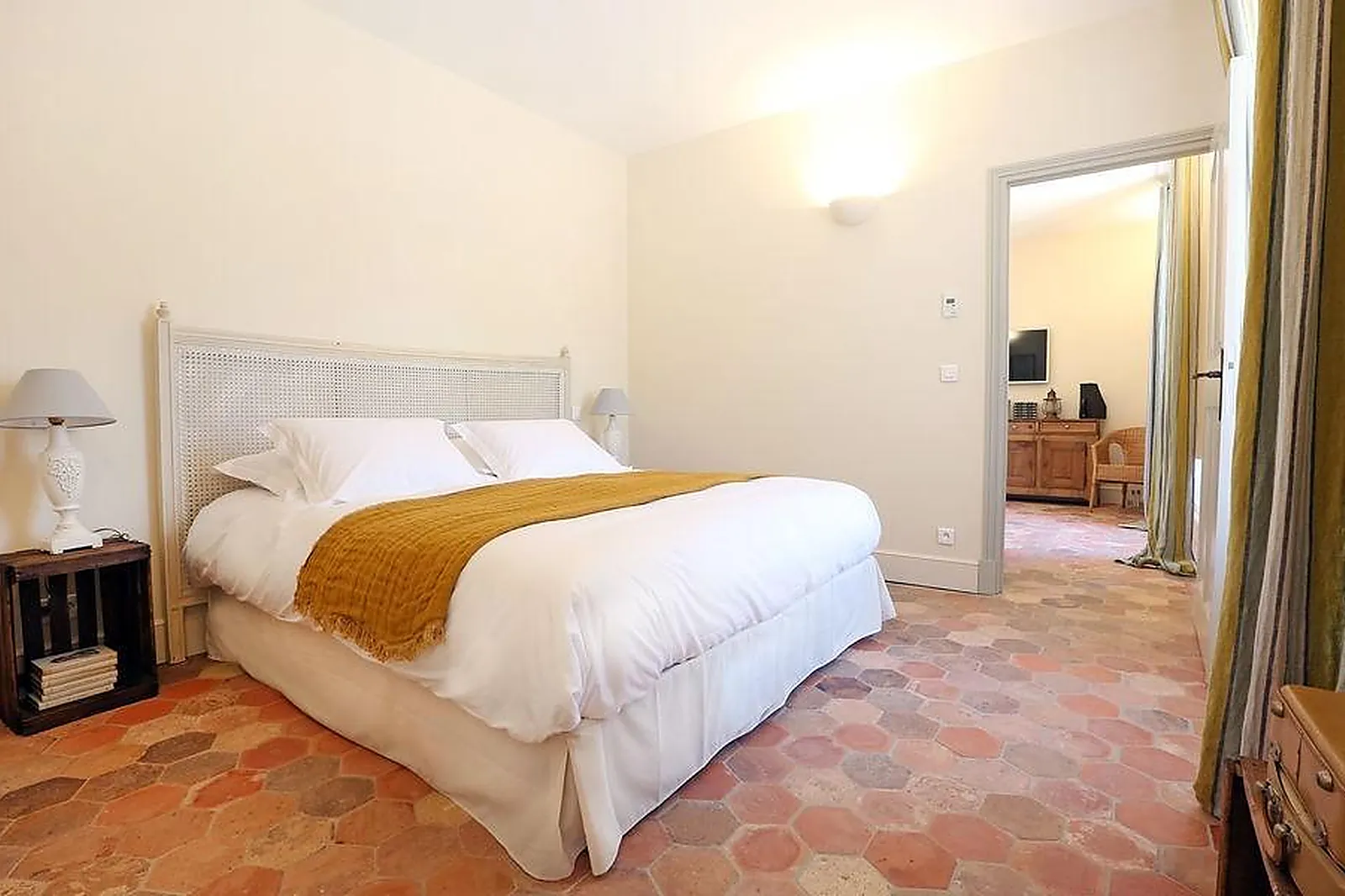 Lieux événementiels, CHÂTEAU SAINT-ROUX