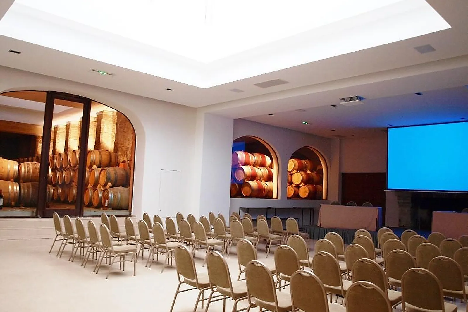 Lieux événementiels, CHATEAU SAINTE-ROSELINE