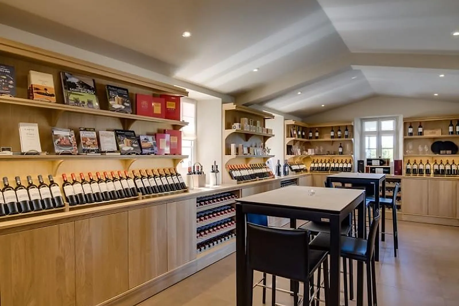 Lieux événementiels, CHÂTEAU TOUR SAINT-CHRISTOPHE