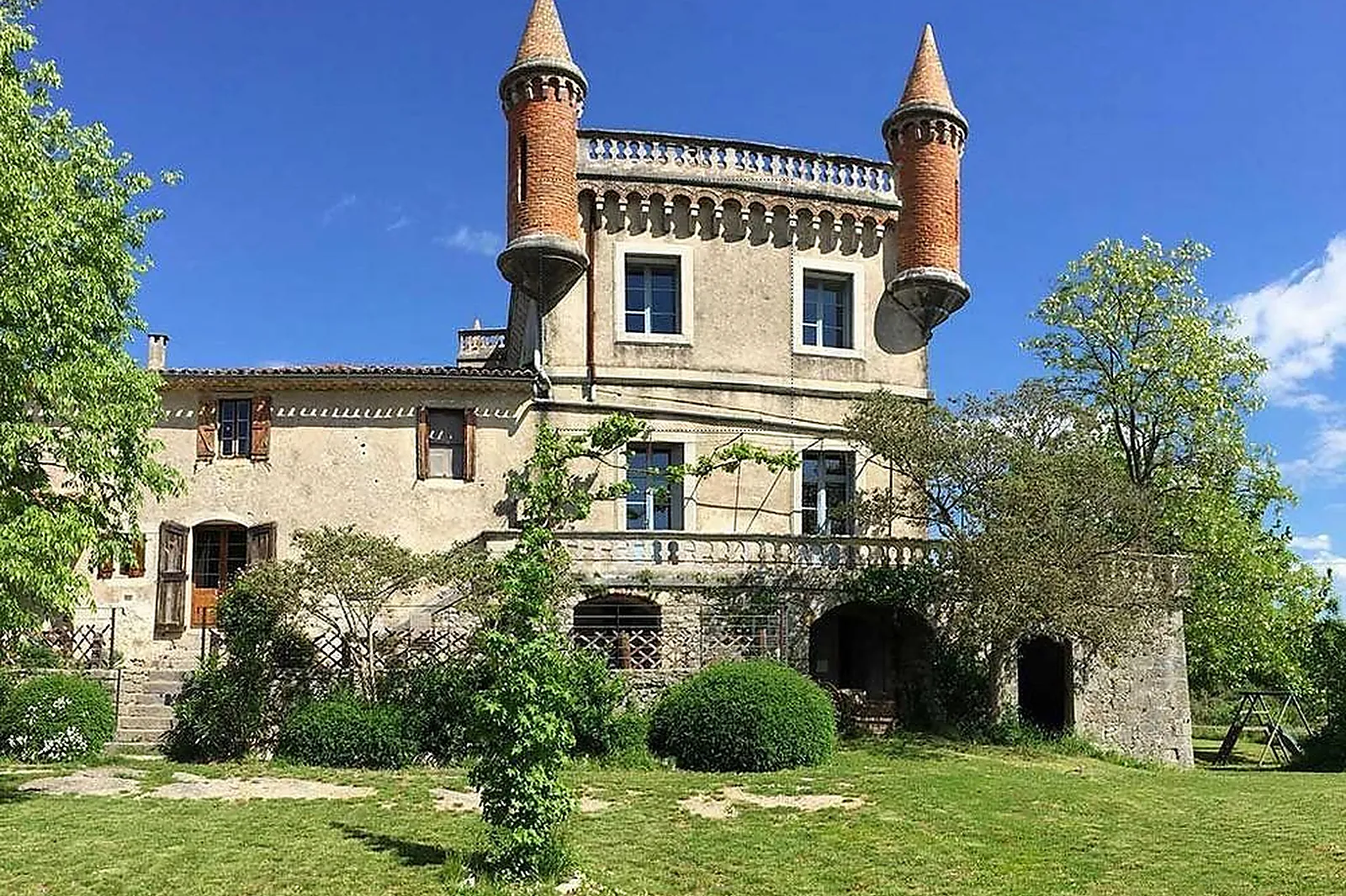Lieux événementiels, CHÂTEAU VILLAREL