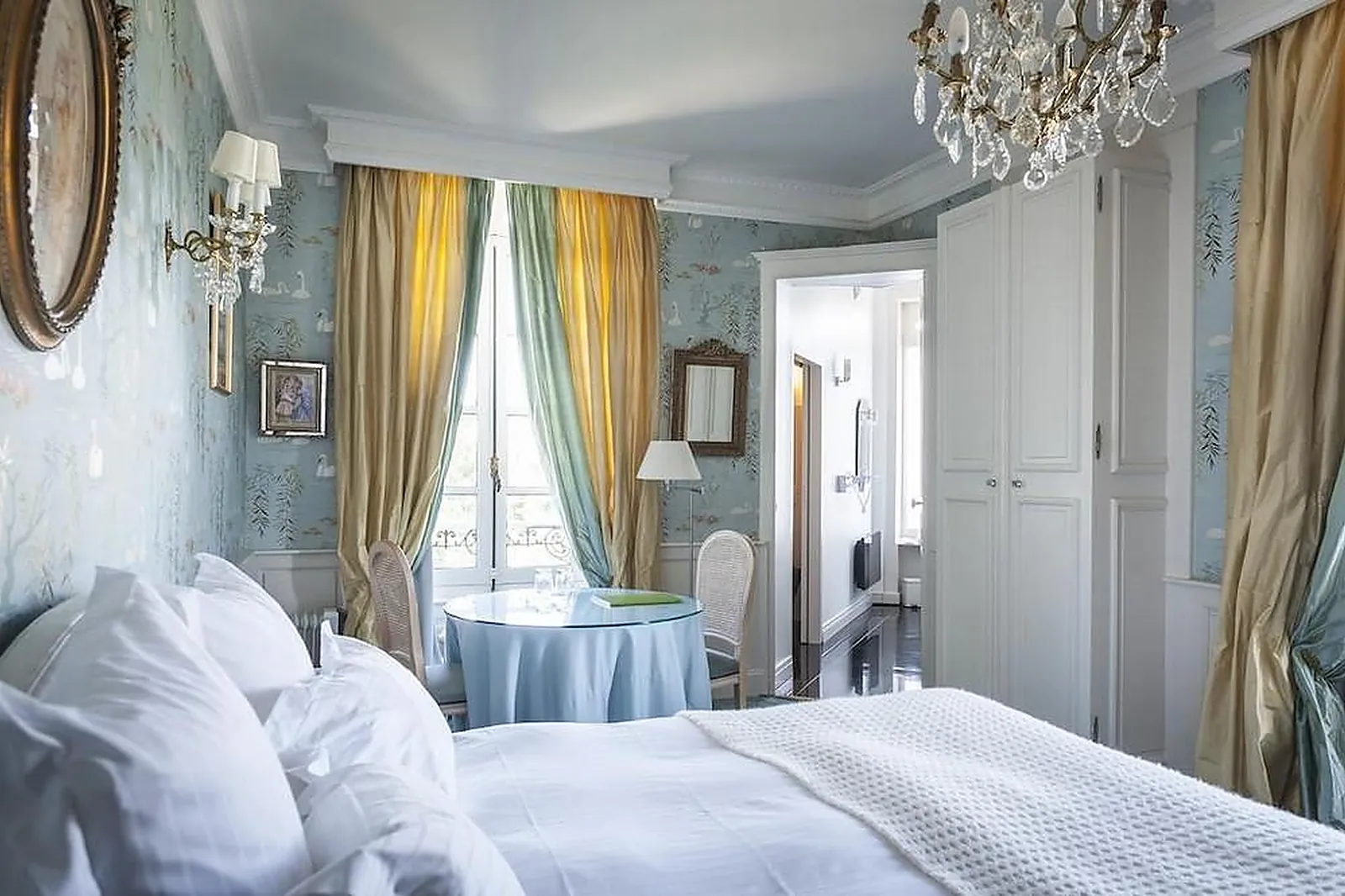 Lieux événementiels, CHATEAU D'APIGNE