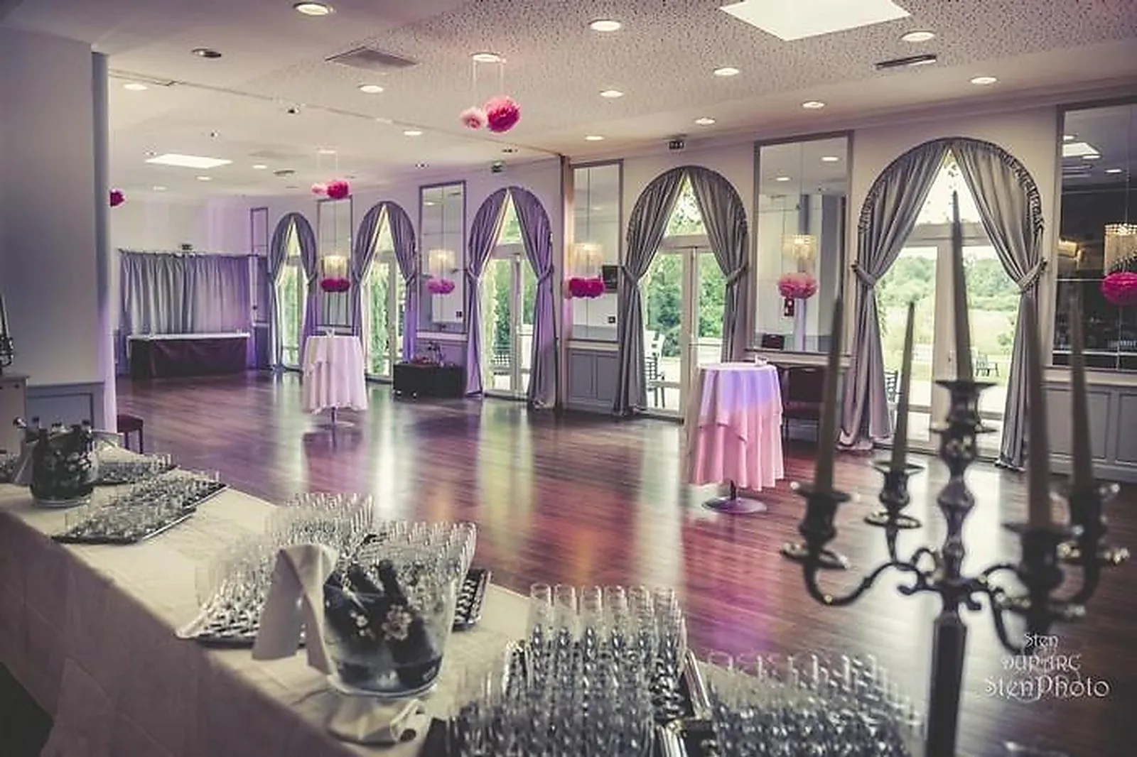 Lieux événementiels, CHATEAU D'APIGNE