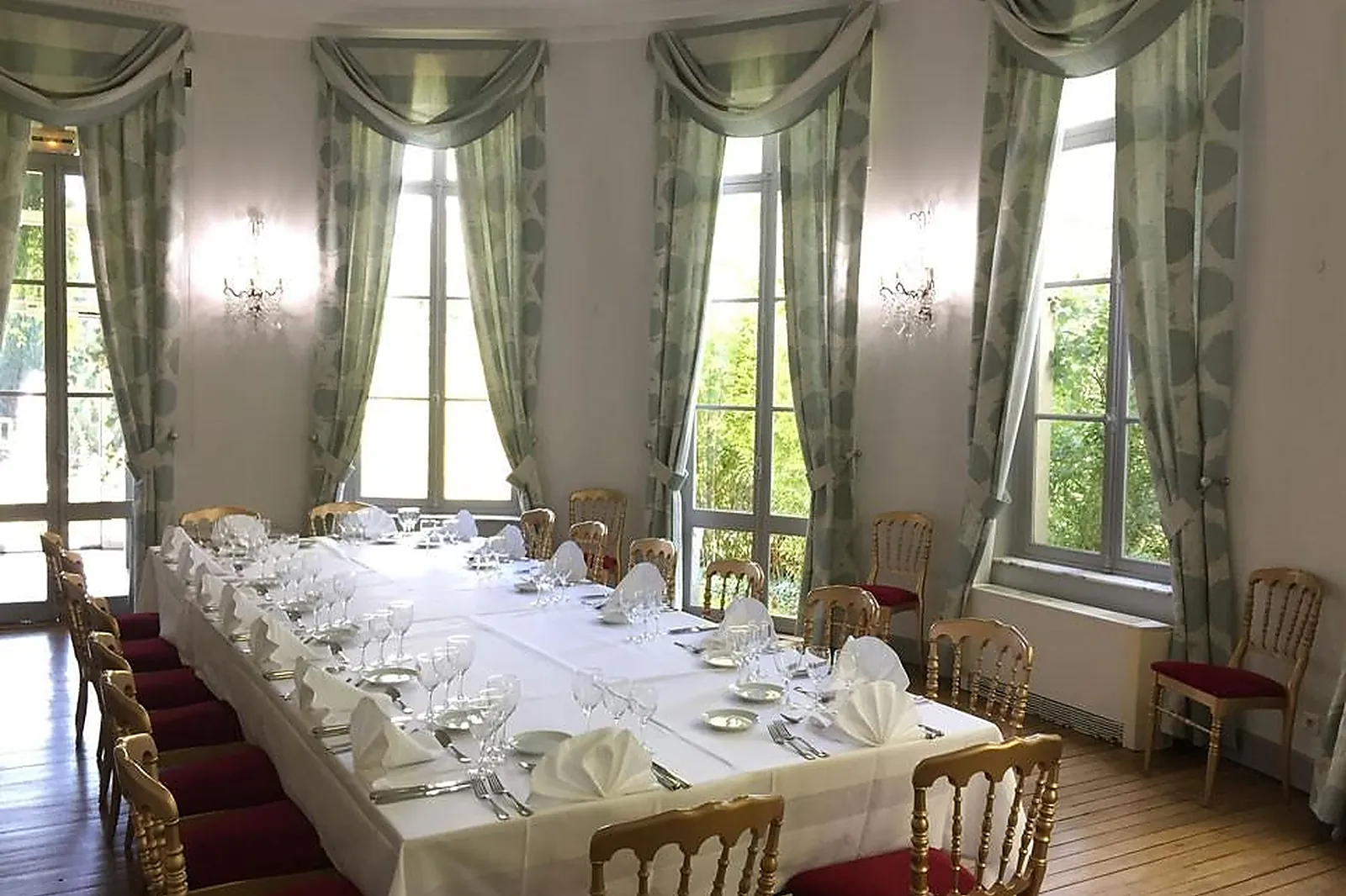 Lieux événementiels, CHÂTEAU D'AUBRY DU HAINAUT