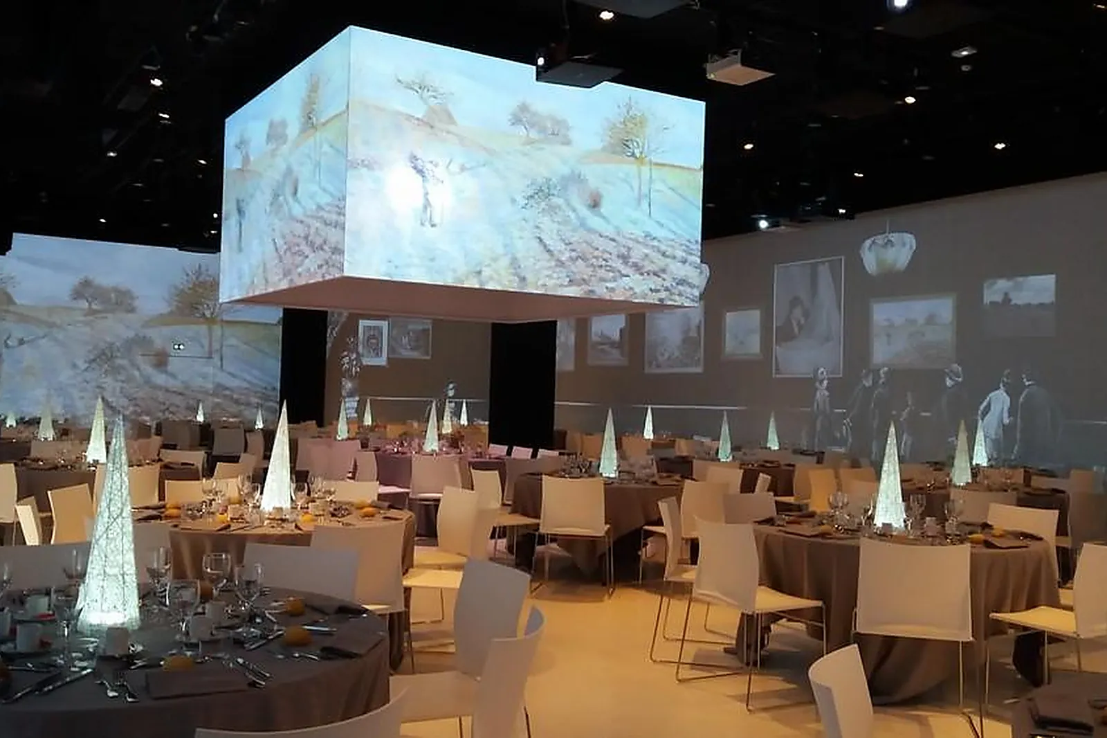 Lieux événementiels, CHÂTEAU D'AUVERS