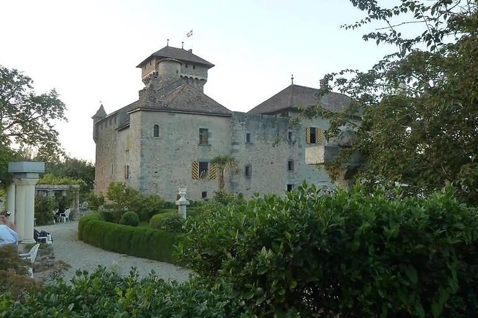 Lieux événementiels, CHÂTEAU D'AVULLY