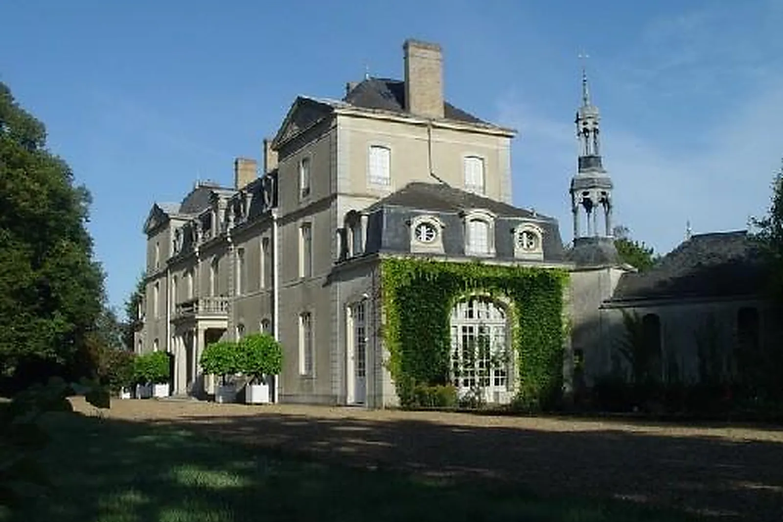 Lieux événementiels, CHÂTEAU D'EPORCÉ