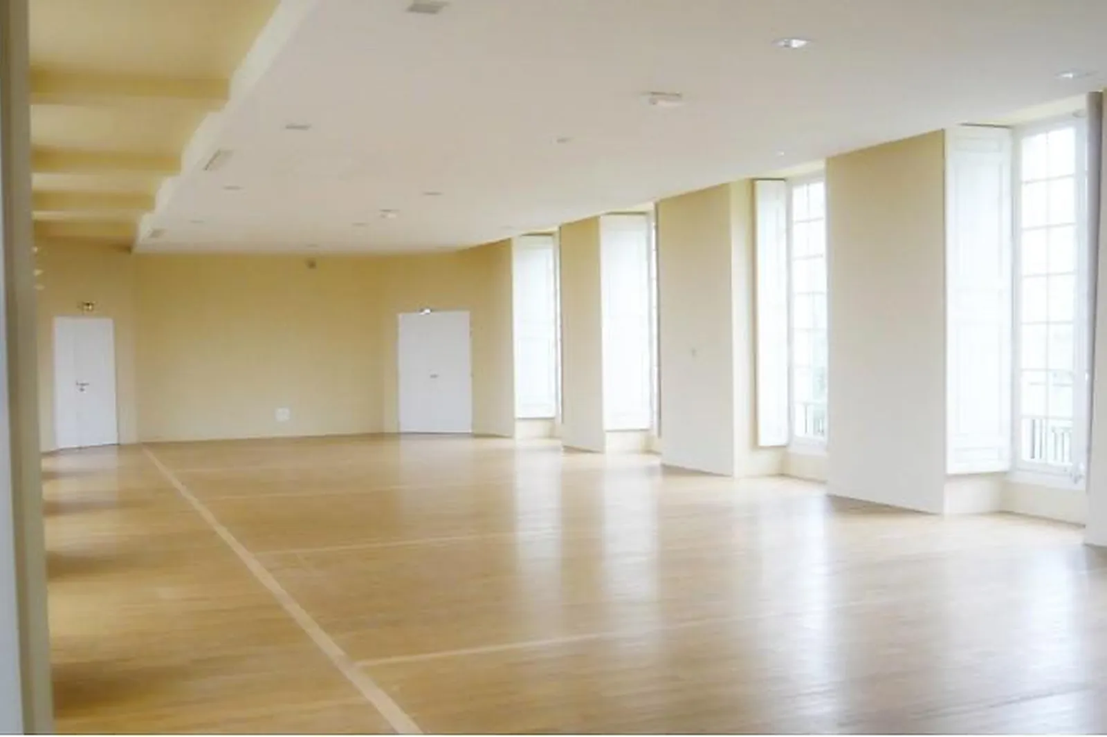 Lieux événementiels, CHÂTEAU D'HÉNONVILLE