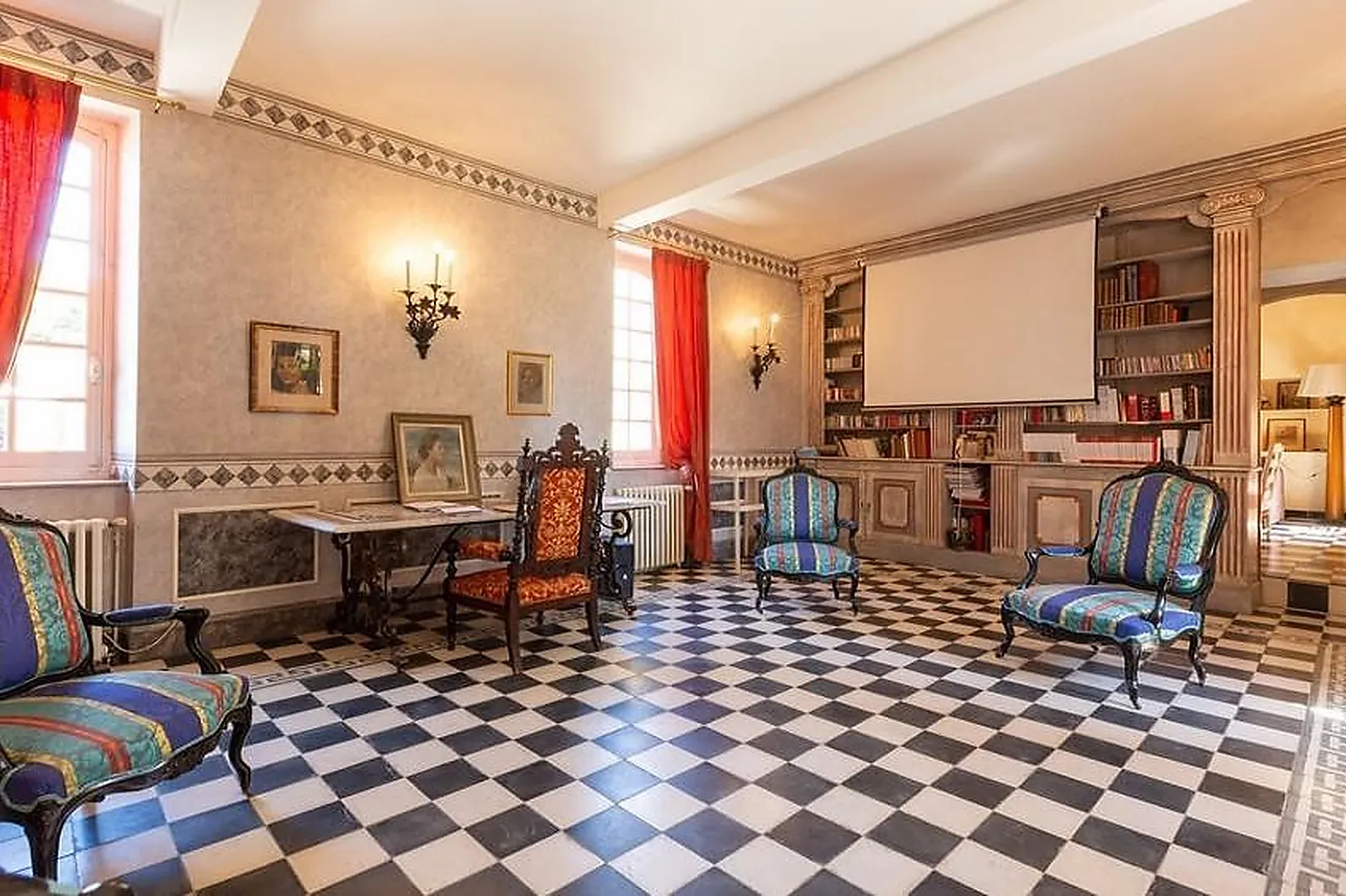 Lieux événementiels, CHÂTEAU D'ISSUS