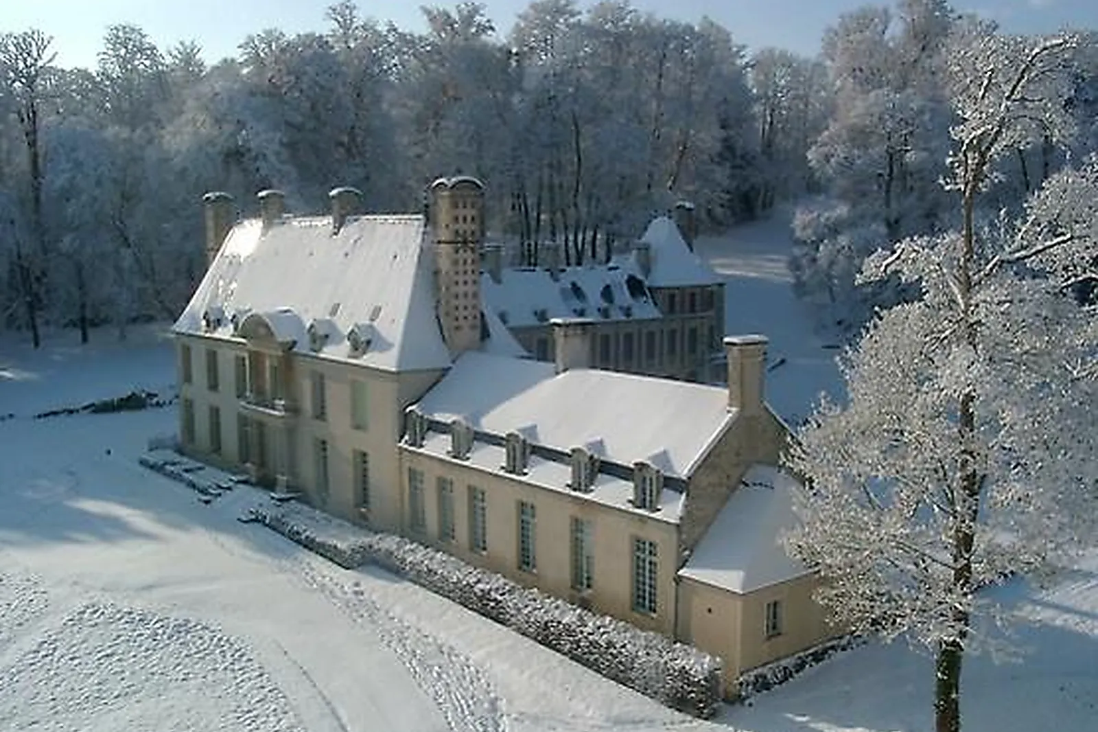 Lieux événementiels, CHÂTEAU D'OUTRELAISE
