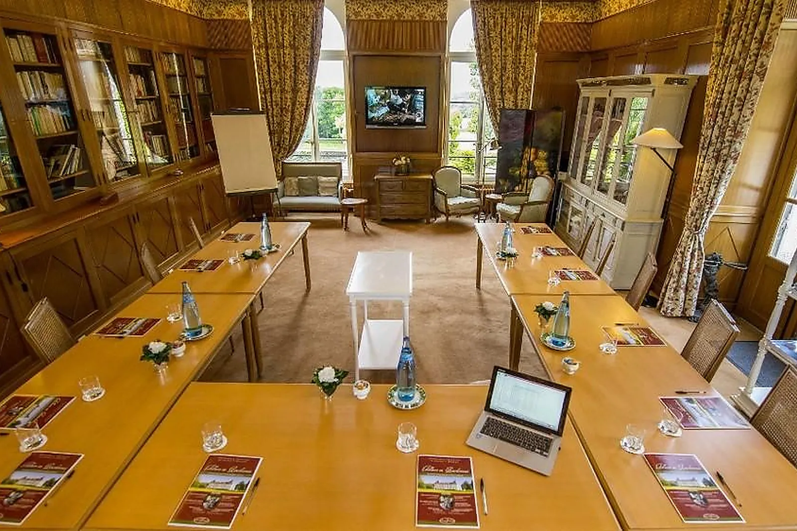 Lieux événementiels, CHÂTEAU D'YGRANDE