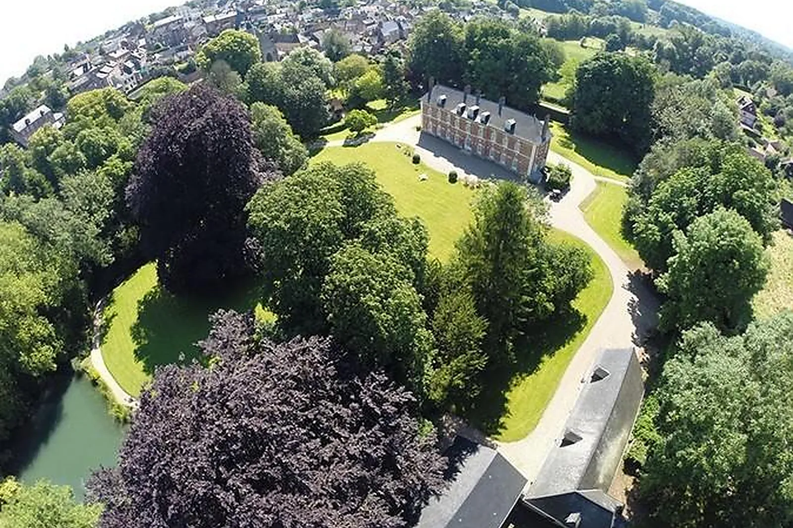 Lieux événementiels, CHÂTEAU DE BACQUEVILLE