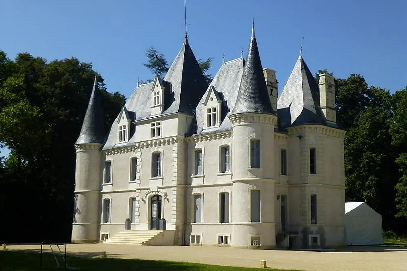 Lieux événementiels, CHÂTEAU DE BAILLANT