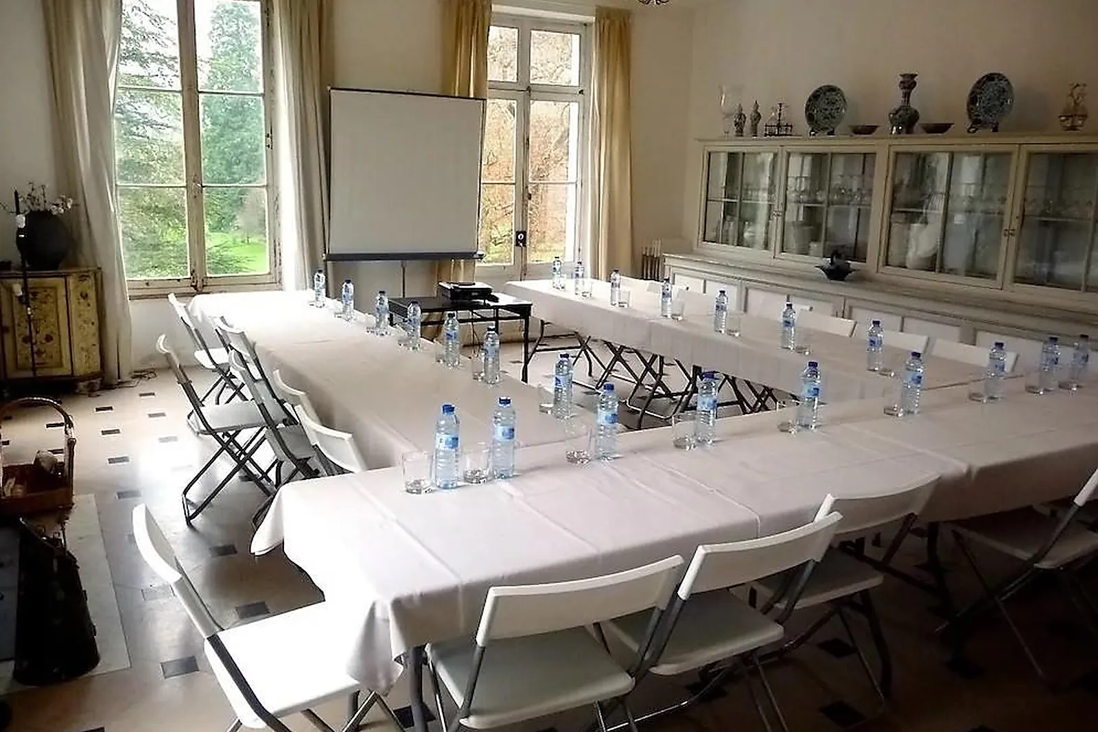 Lieux événementiels, CHÂTEAU DE BARBIREY