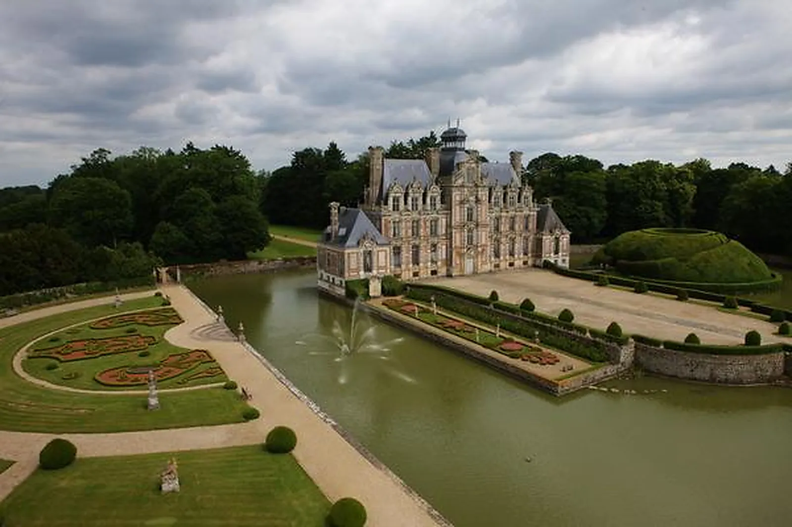 Lieux événementiels, CHÂTEAU DE BEAUMESNIL