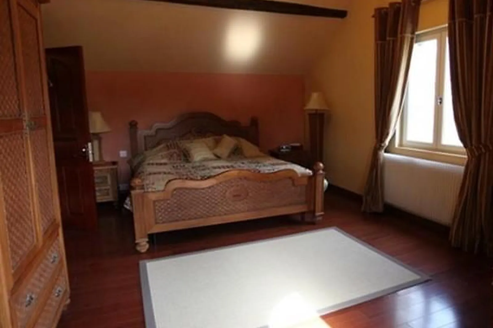 Lieux événementiels, CHÂTEAU DE BELLE POULE