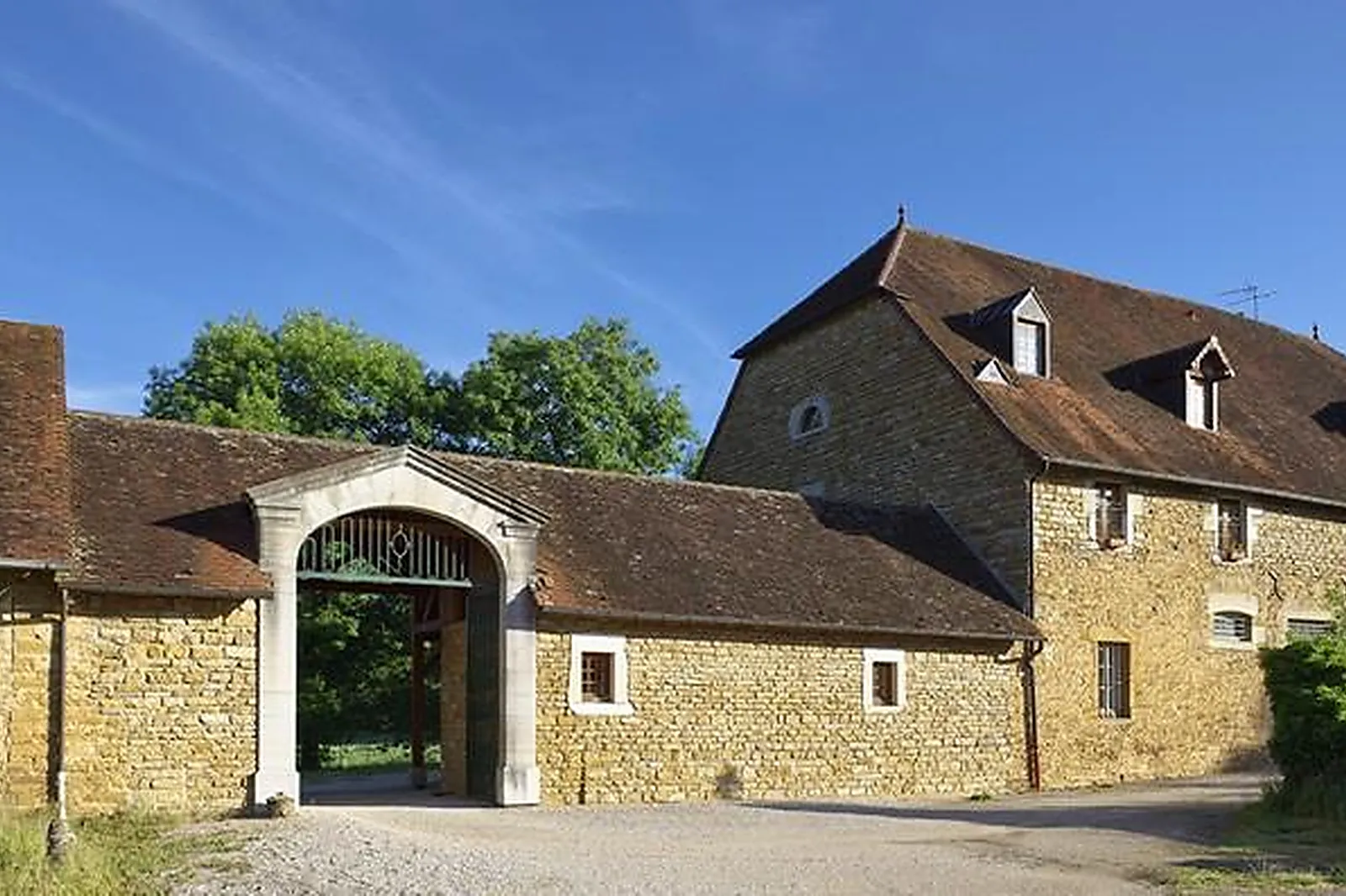 Lieux événementiels, CHÂTEAU DE BERSAILLIN