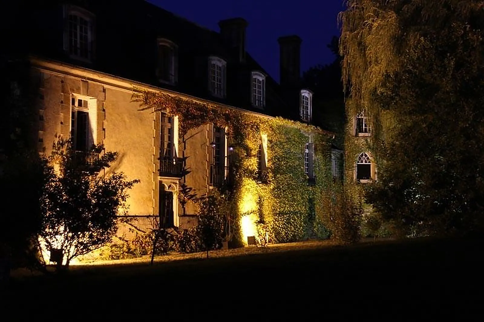 Lieux événementiels, CHÂTEAU DE BOURGUIGNON