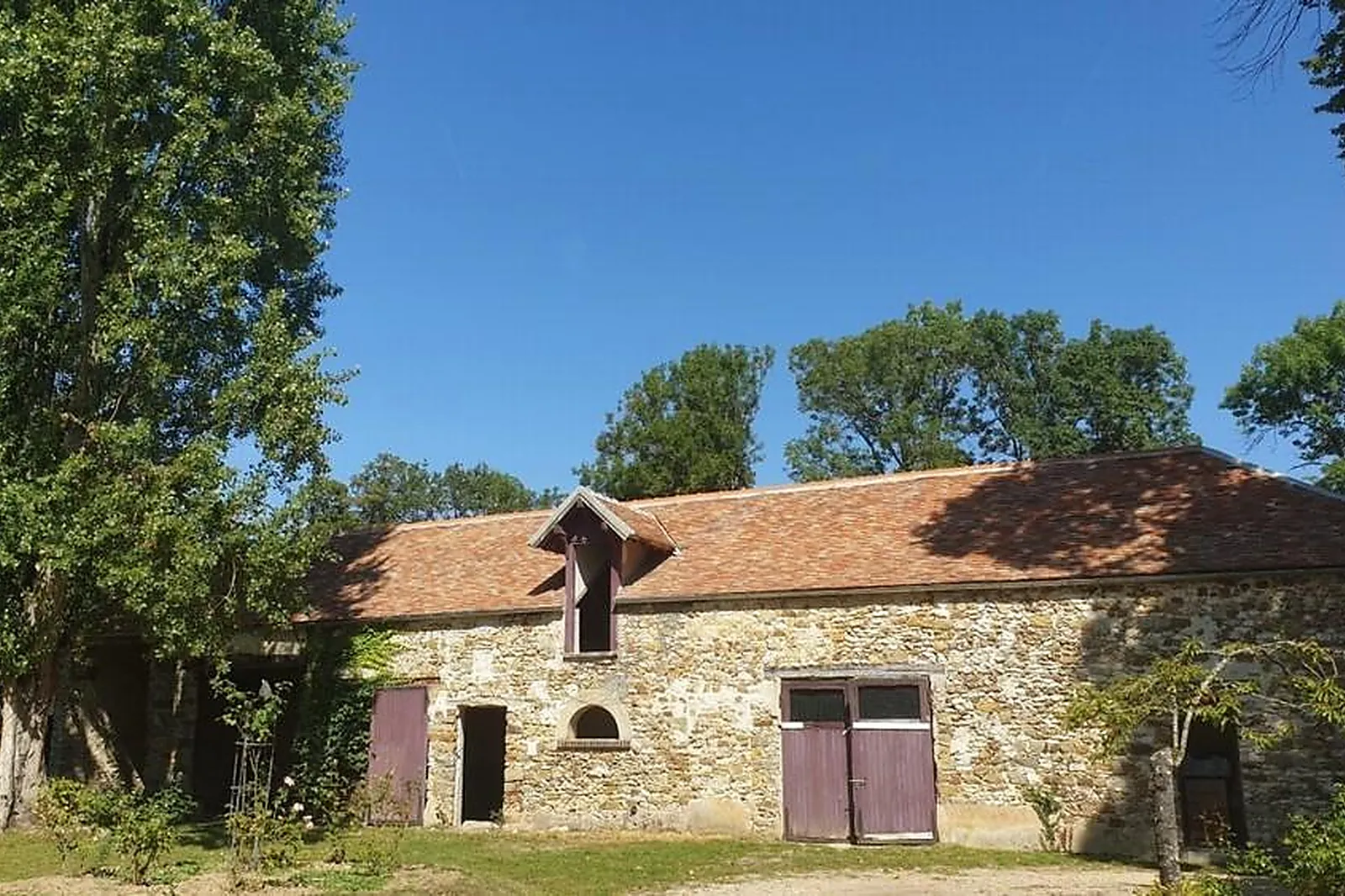 Lieux événementiels, CHÂTEAU DE BOURGUIGNON