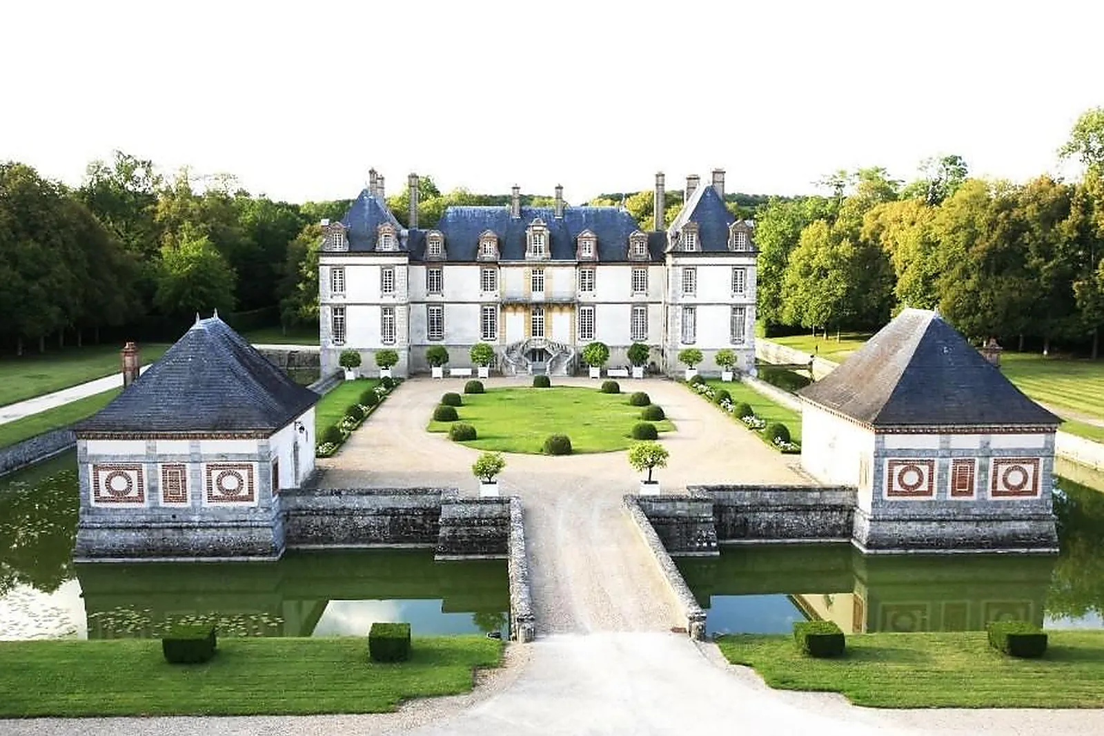 Lieux événementiels, CHÂTEAU DE BOURRON