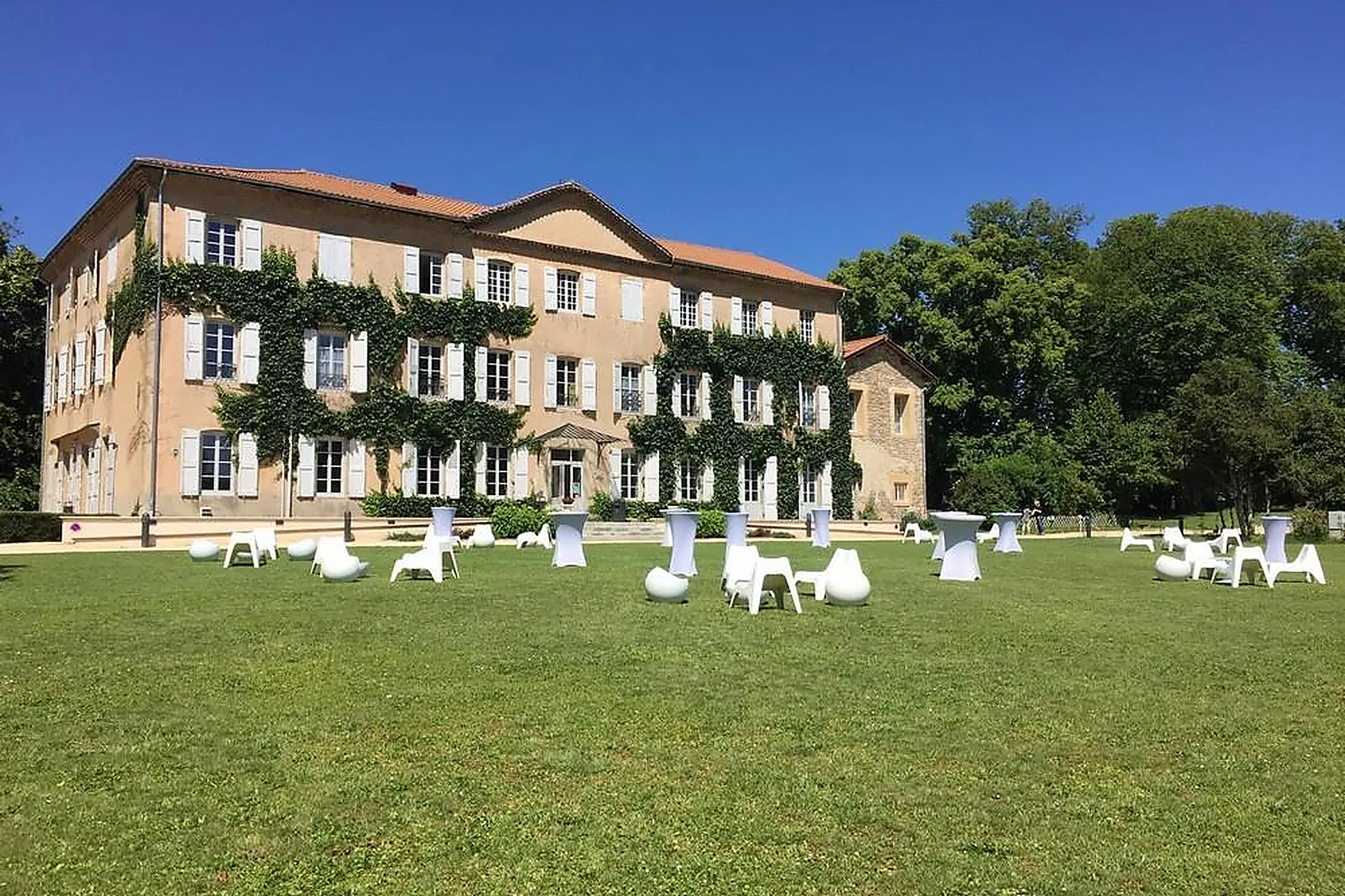 Lieux événementiels, CHÂTEAU DE CESARGES