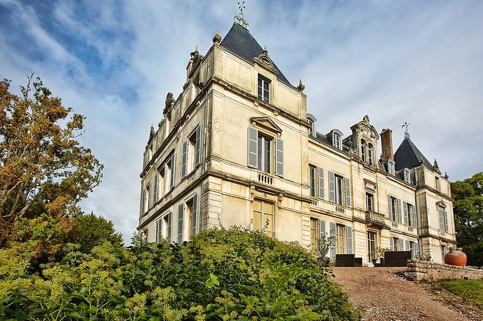 Lieux événementiels, CHÂTEAU DE CHAMIREY