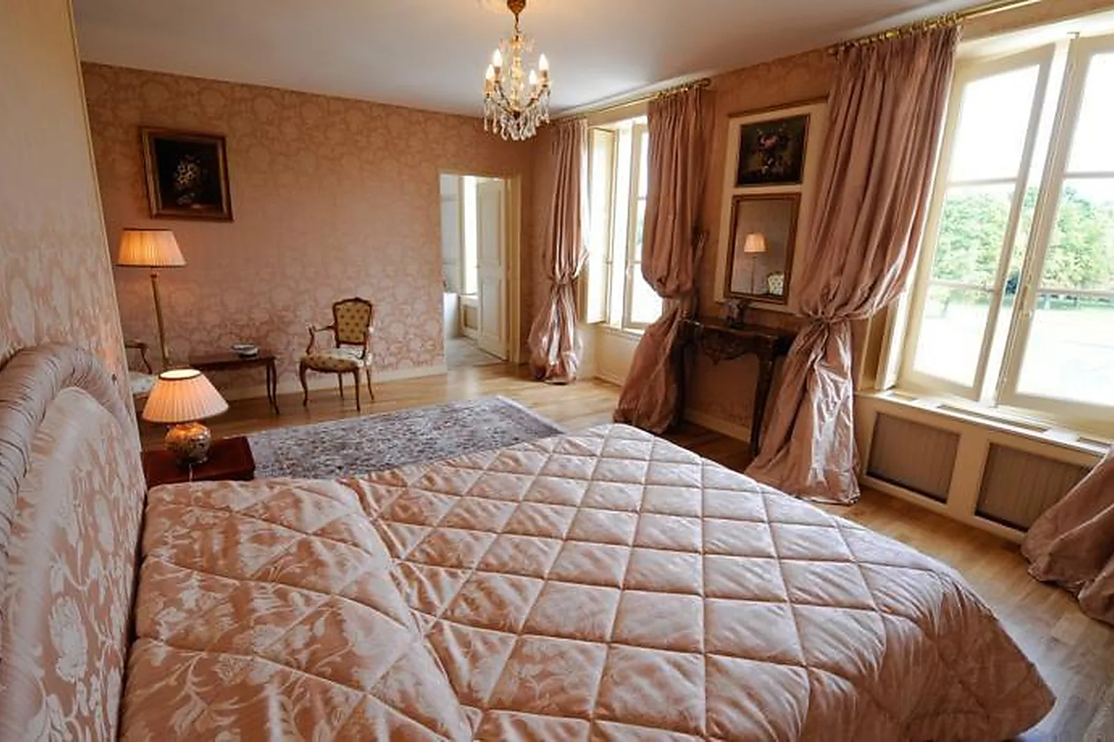 Lieux événementiels, CHÂTEAU DE CHAMPVALLINS