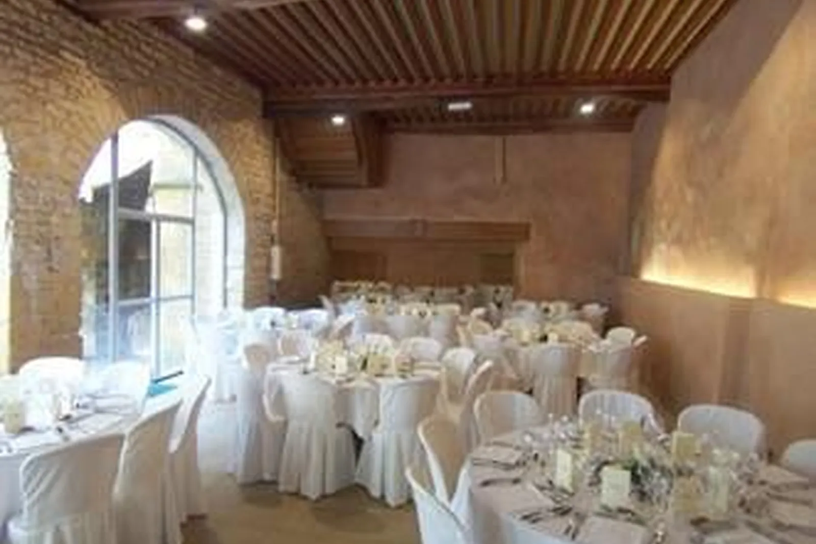 Lieux événementiels, CHATEAU DE CHESSY