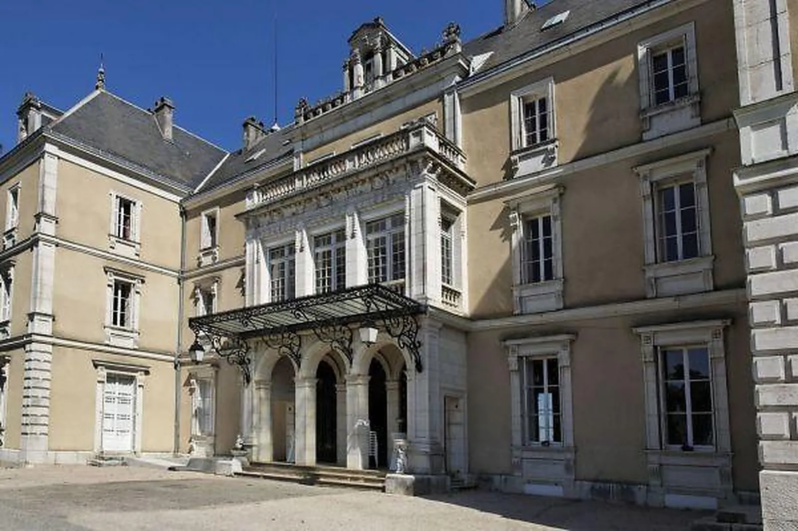 Lieux événementiels, CHÂTEAU DE CLAIRVANS
