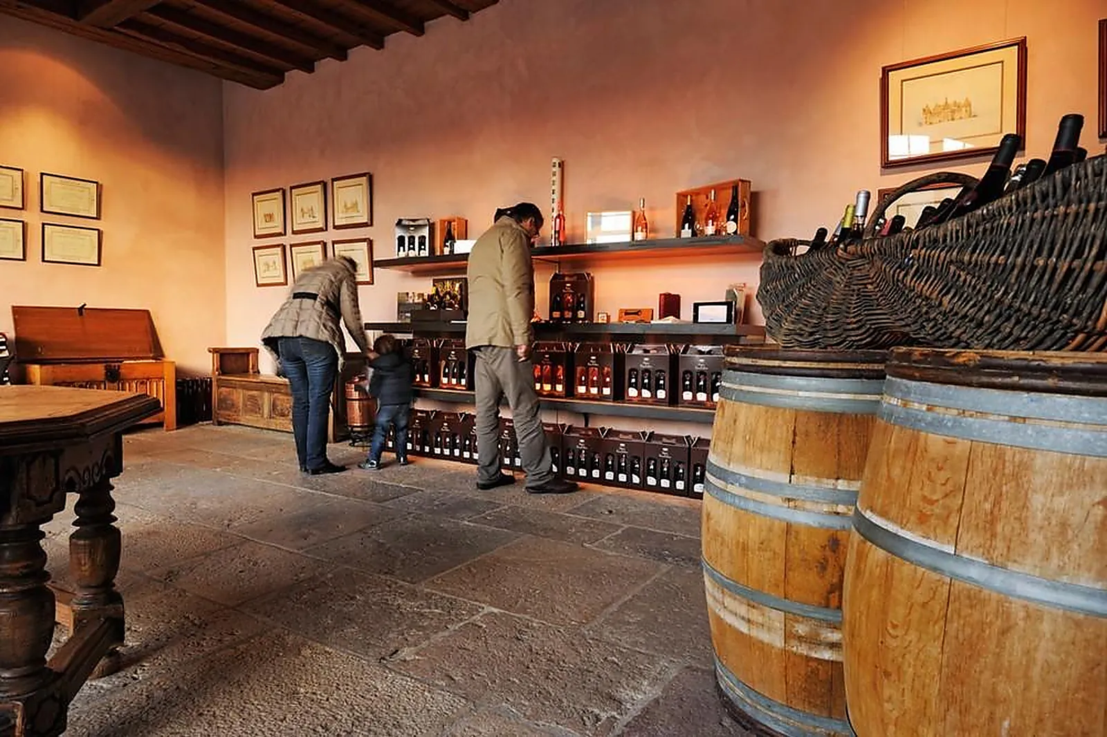 Lieux événementiels, CHÂTEAU DE CORCELLES