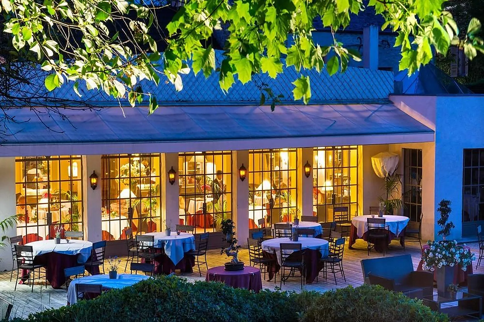 Lieux événementiels, CHATEAU DE COURBAN ET SPA