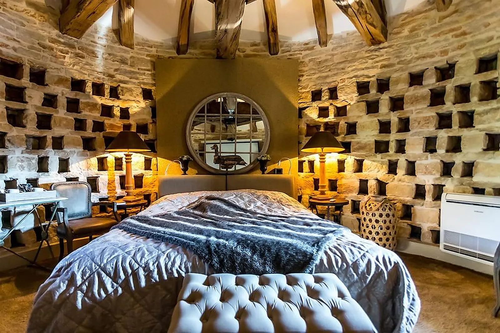 Lieux événementiels, CHATEAU DE COURBAN ET SPA