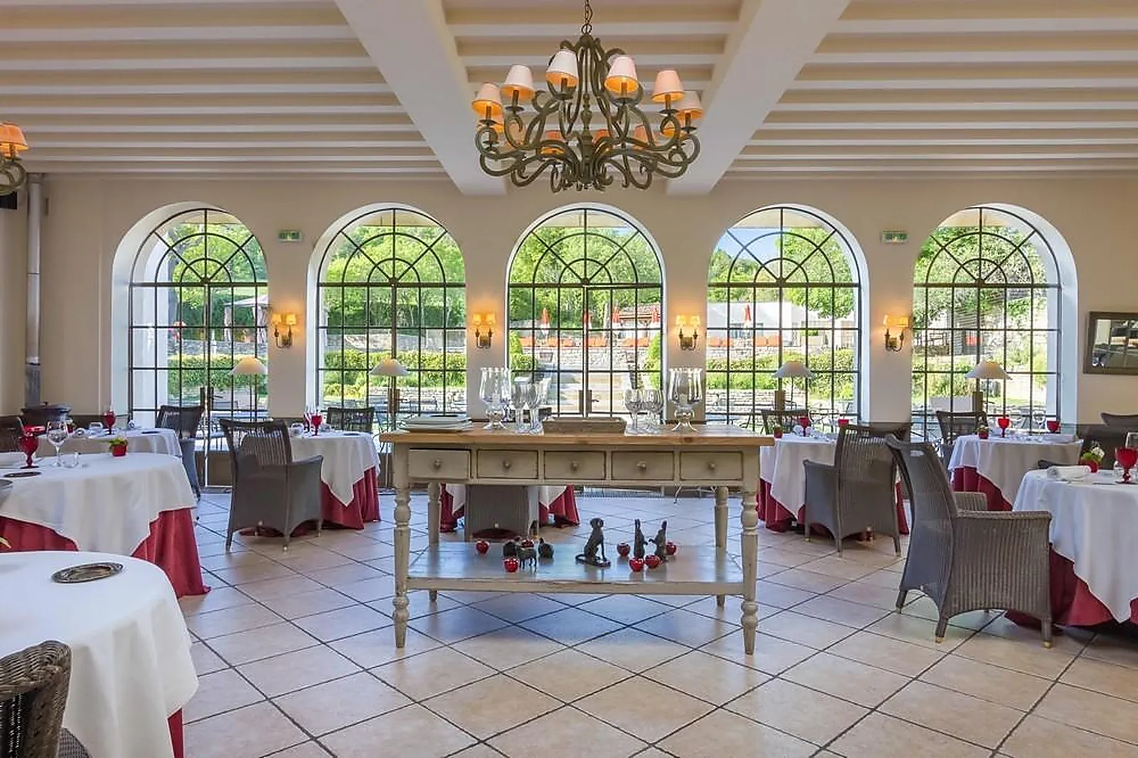 Lieux événementiels, CHATEAU DE COURBAN ET SPA