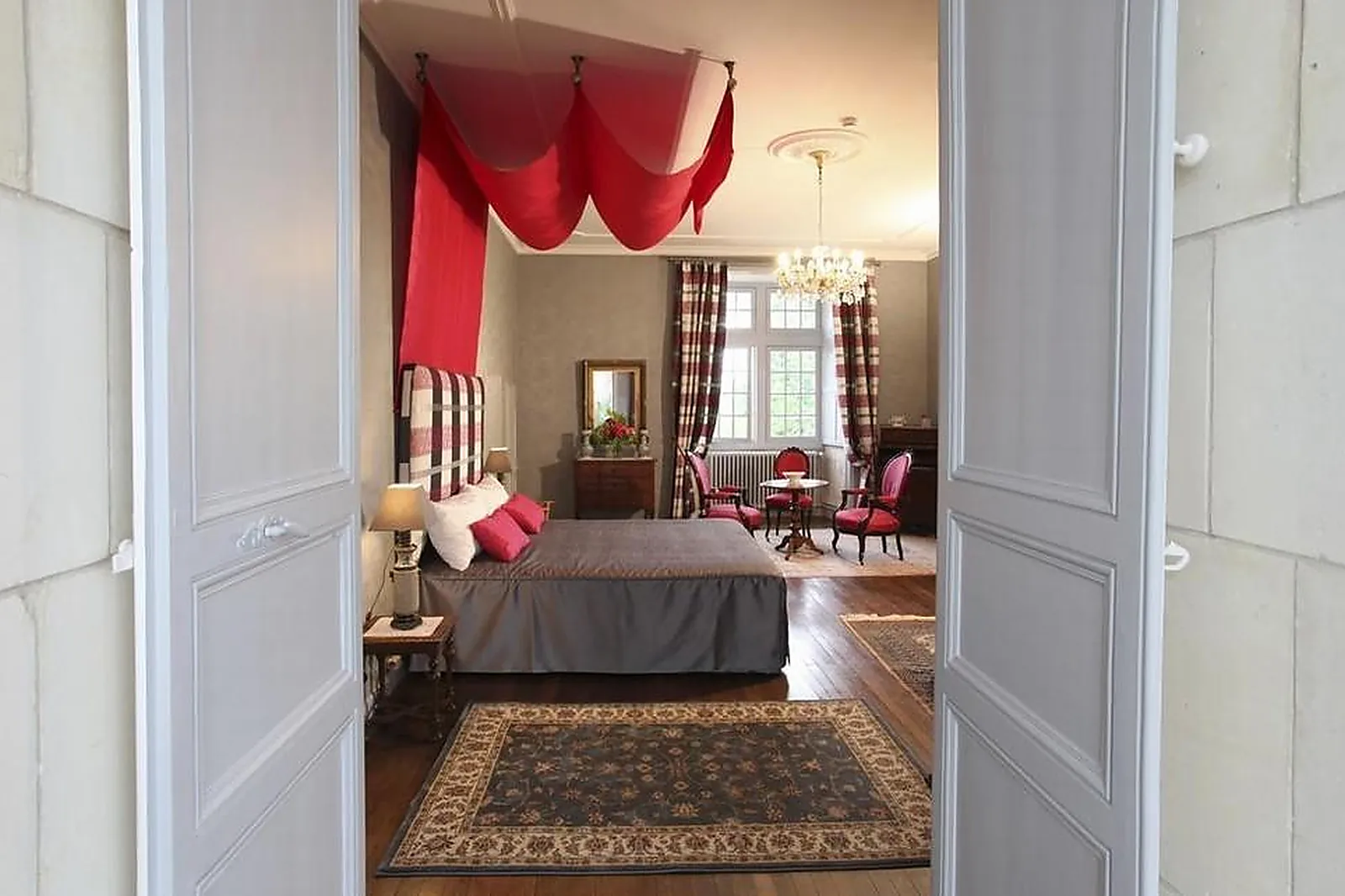 Lieux événementiels, CHÂTEAU DE CRAZANNES